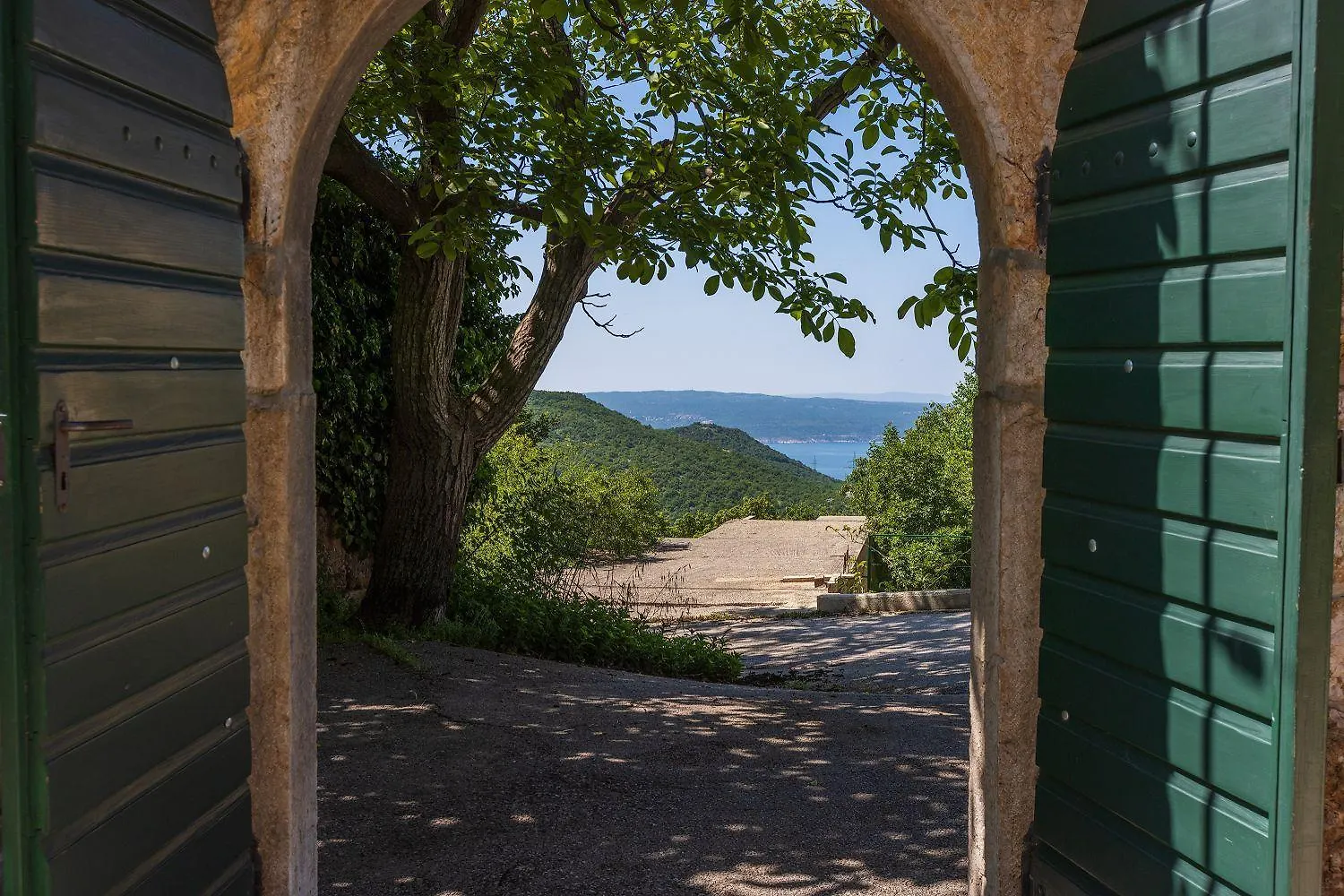 Holiday home Mediterranes Ferienhaus Mit Meerblick, Aussendusche, Liegen, Grill, Waschmaschine - Haustiere Erlaubt Grizane-Belgrad Croatia