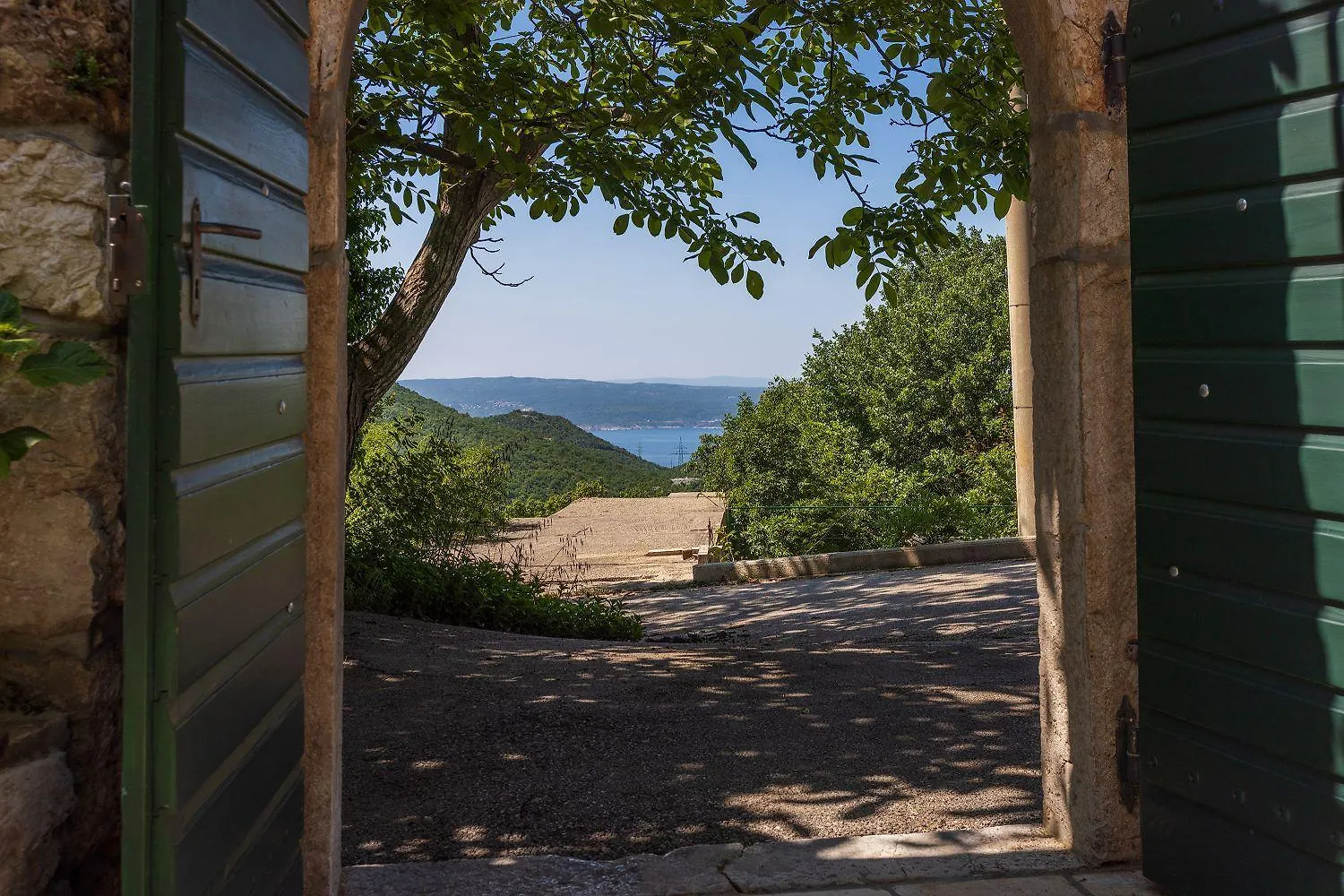 Holiday home Mediterranes Ferienhaus Mit Meerblick, Aussendusche, Liegen, Grill, Waschmaschine - Haustiere Erlaubt Grizane-Belgrad
