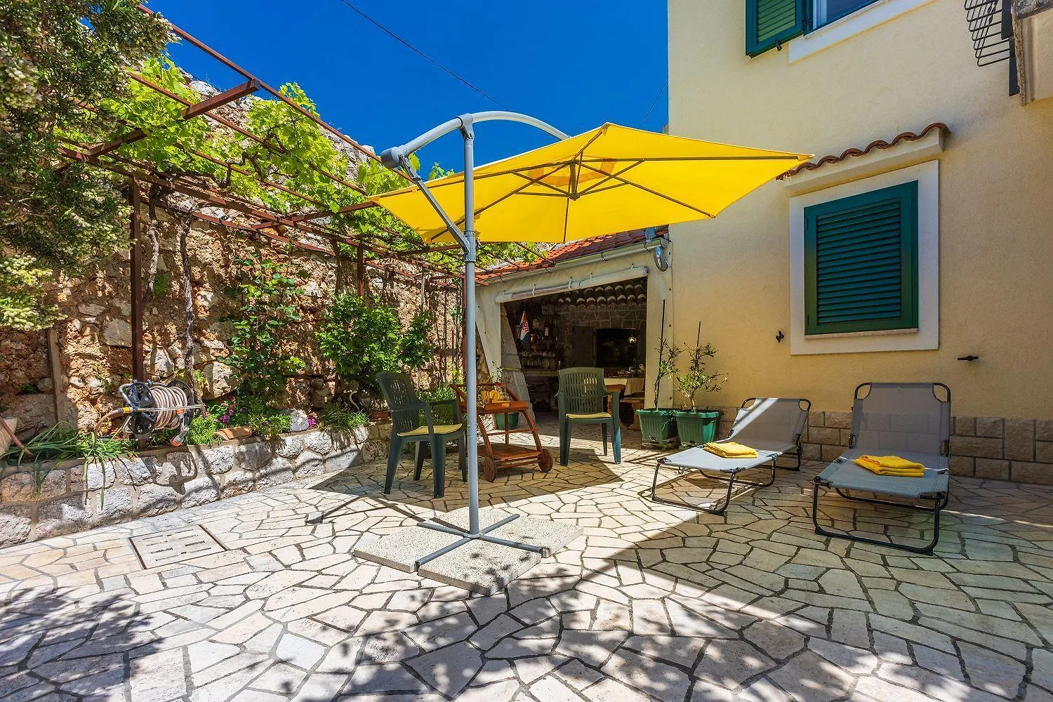 Mediterranes Ferienhaus Mit Meerblick, Aussendusche, Liegen, Grill, Waschmaschine - Haustiere Erlaubt Grizane-Belgrad