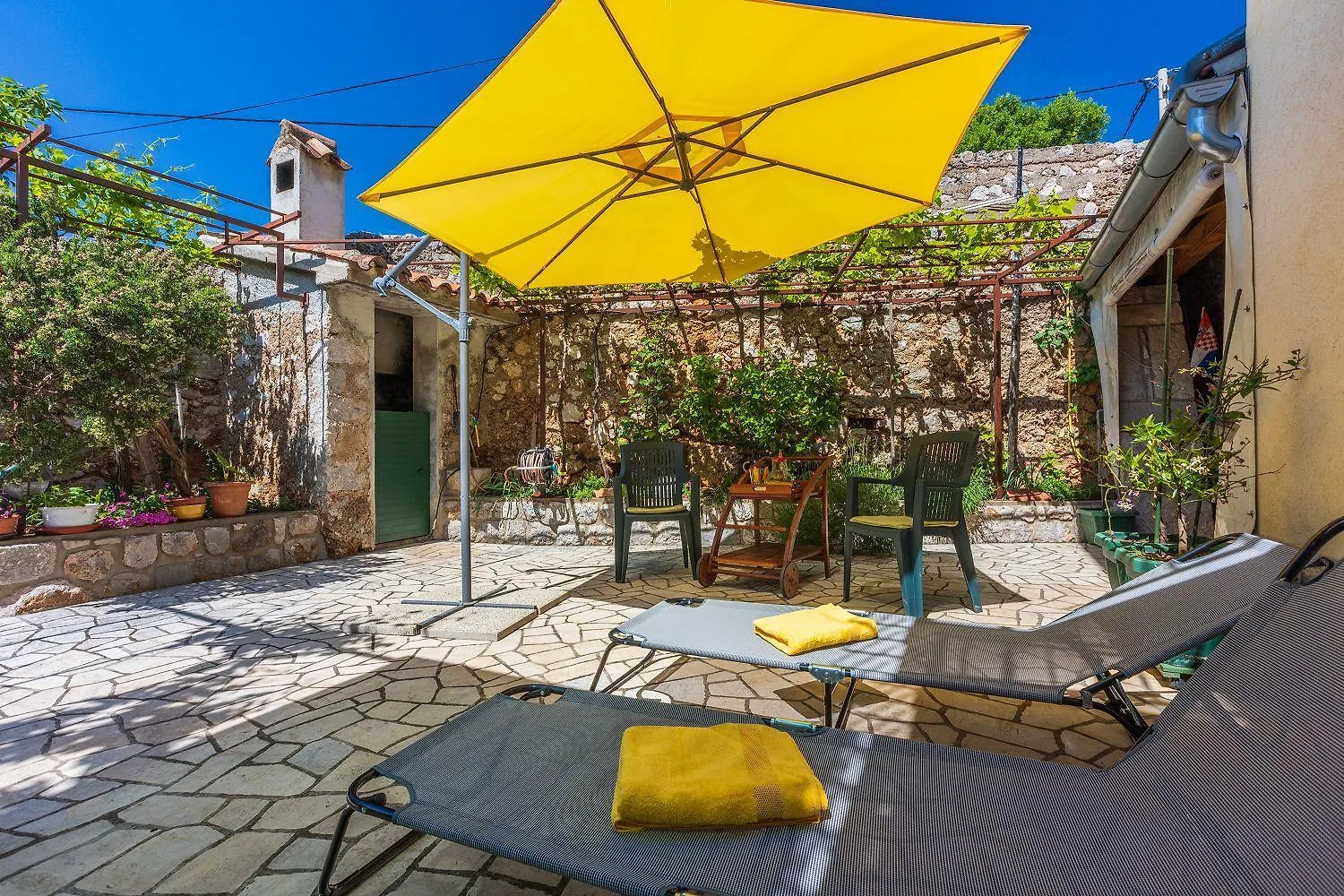 Mediterranes Ferienhaus Mit Meerblick, Aussendusche, Liegen, Grill, Waschmaschine - Haustiere Erlaubt Grizane-Belgrad